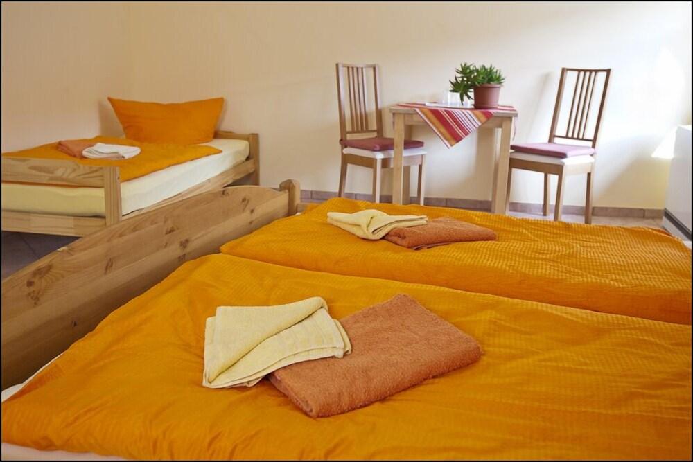 Hotel Obermuehle Гёрлиц Экстерьер фото