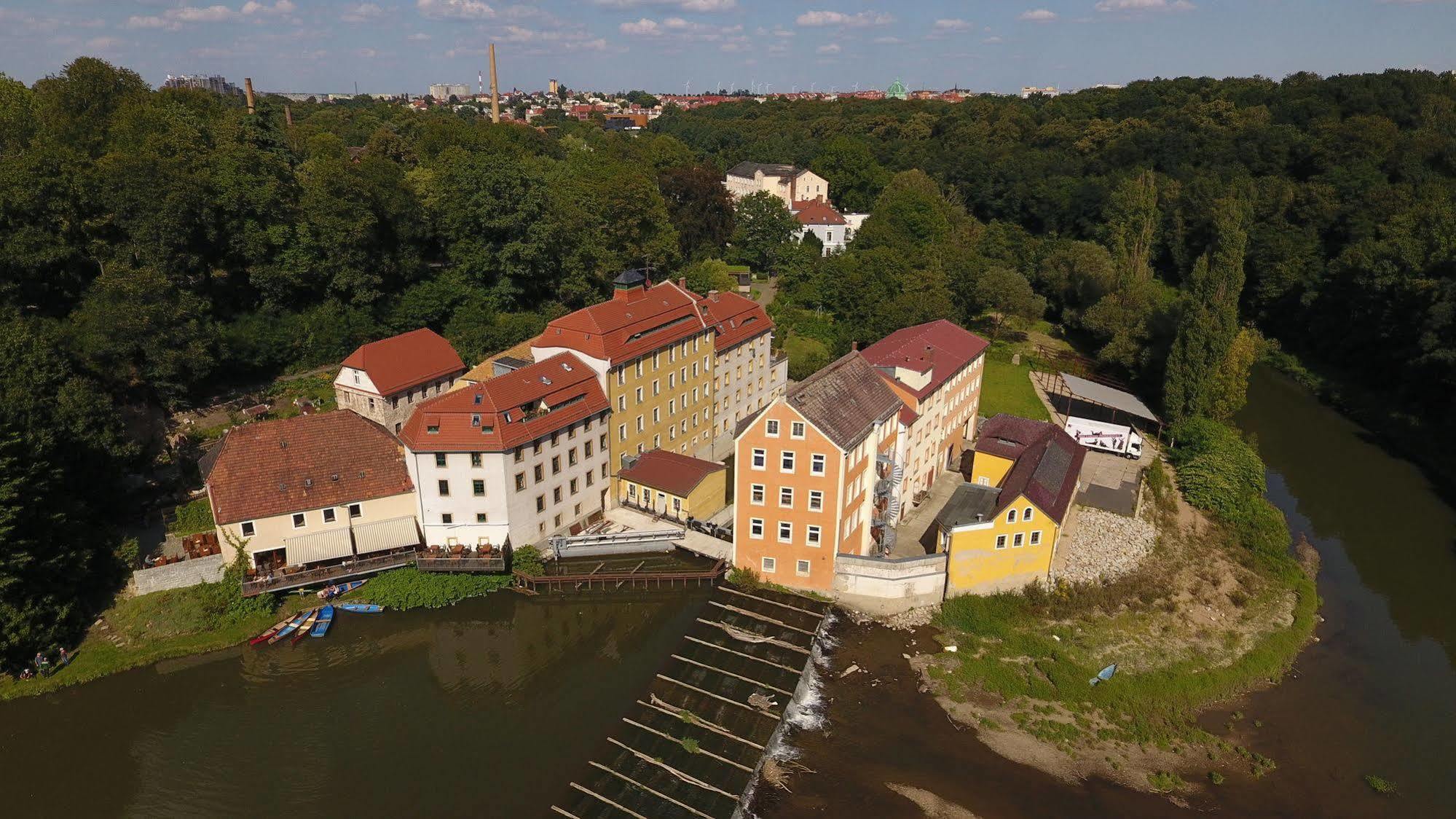 Hotel Obermuehle Гёрлиц Экстерьер фото